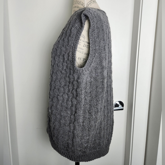 Vintage Knit Sweater Vest - Picture 2 of 8